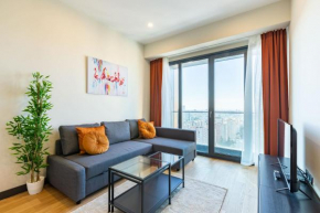 Colorful Modern Apartment with Fantastic City View in Kadikoy